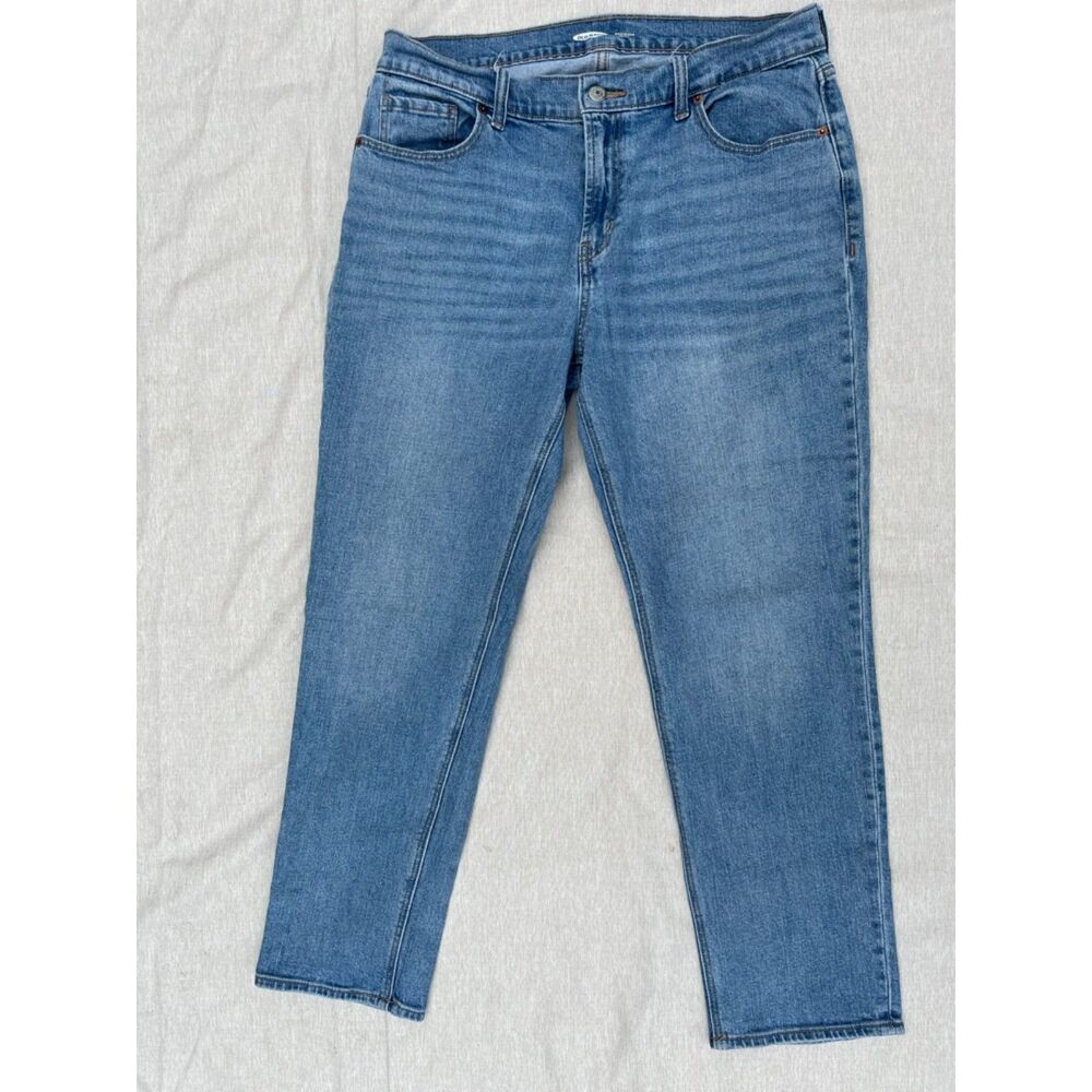 Old Navy Boyfriend Jeans Size 12 Mid-Rise Medium Wash Denim